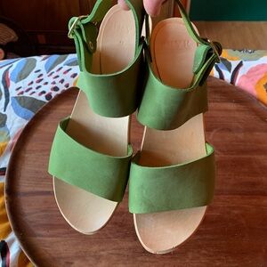 BRYR Maya Block Heels in Gorgeous Discontinued color Fern - Size 9